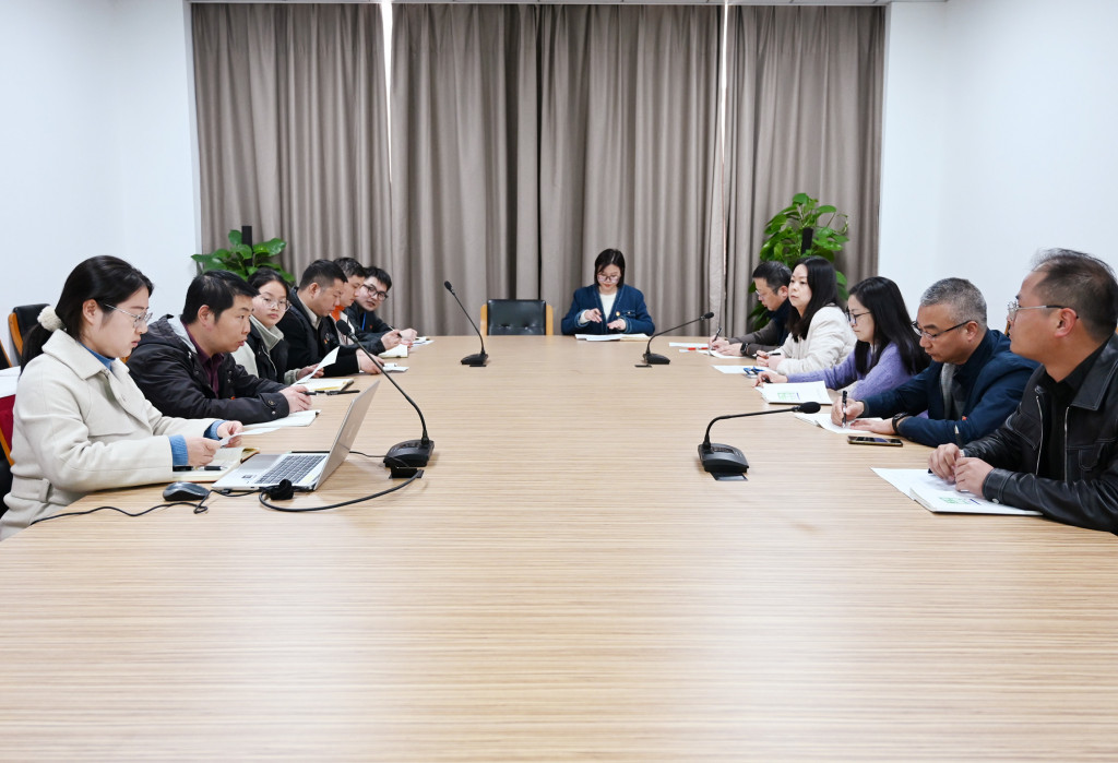 批評(píng)與自我批評(píng)1