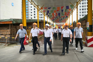 副區(qū)長(zhǎng)田哲調(diào)研奉發(fā)云境·PRO項(xiàng)目