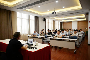 正能量 有收獲 這場勞模宣講鼓人心